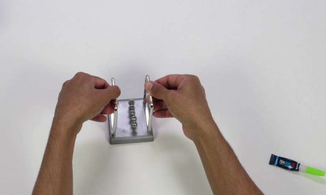 How to repair metal objects using super glue | Bostik UK