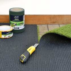 diy-bostik-colle-gazon-synthetique-gamme-deco-green