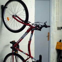 Bostik DIY France news Comment fixer un porte vélo sans percer banner image
