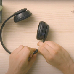 Bostik DIY Poland tutorial how to reapair headphones banner image