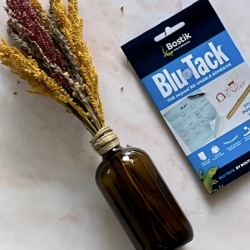 Bostik DIY PH Article How to Keep Flowers in Place with Blu Tack
