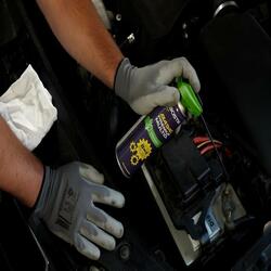 Lithuania tutorial electrical contact lubricant teaser image