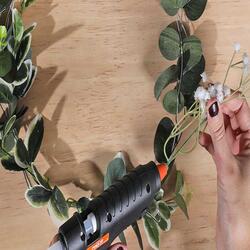 New zealand christmas wreath teaser