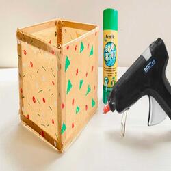 New Zealand christmas knick knack box teaser