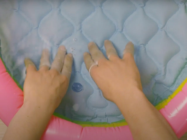 Bostik DIY Poland tutorial how to repair swimming pool step 1