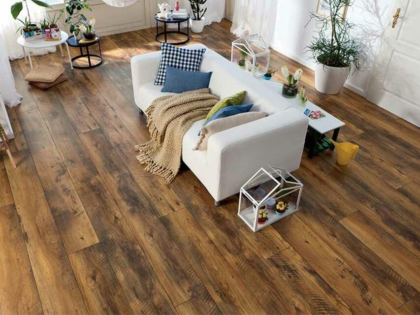 Bostik DIY Russia news how to protect your laminated floor article banner image