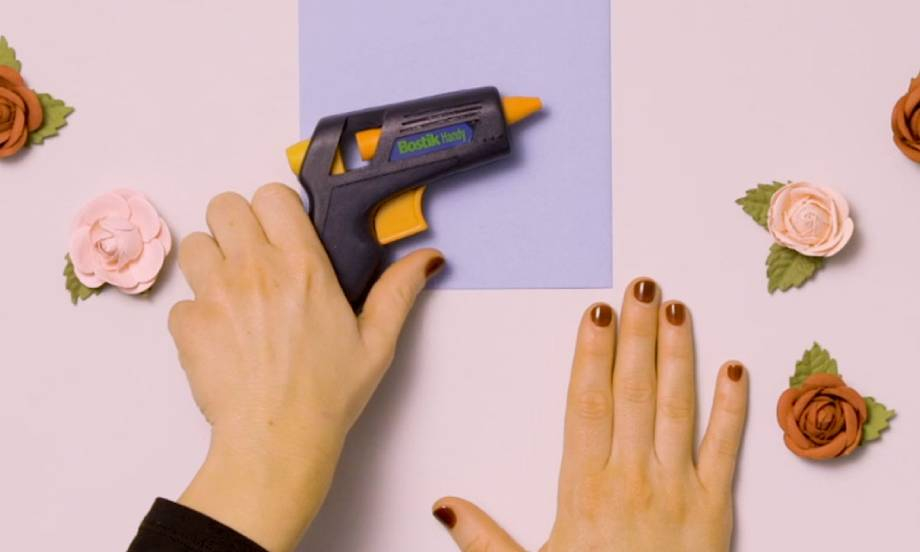 Bostik DIY United Kingdom how to use Glue Gun teaser 920x552px