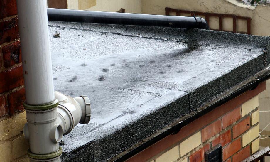 Bostik DIY UK Ideas Inspo Repair Leaky Roof WATERSTOP.jpg