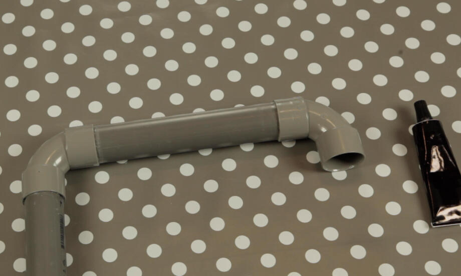 Bostik DIY Moldova Romania how to repair hard plastic with glue teaser image