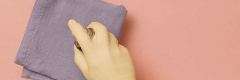 Greece How to remove blu tack stains from wall teaser image