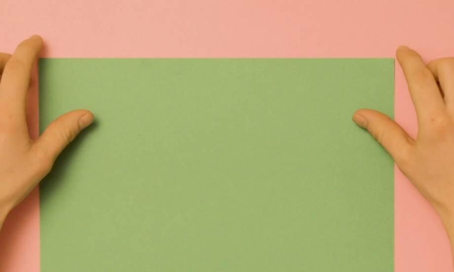 Thai how to remove Blu Tack from wall banner