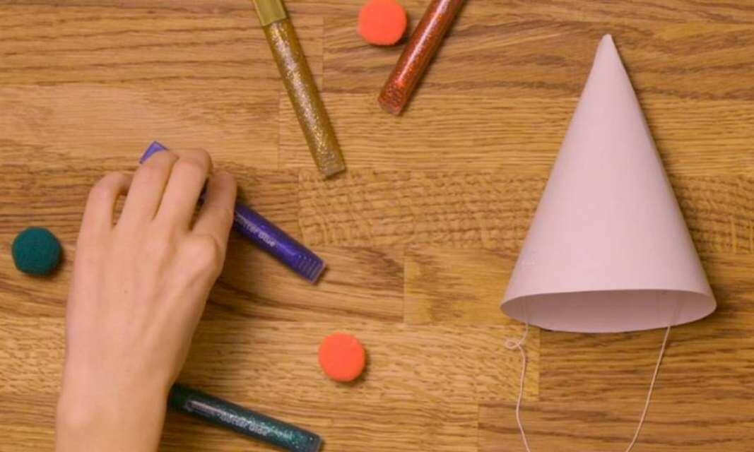 UK how to use Glitter Glue teaser