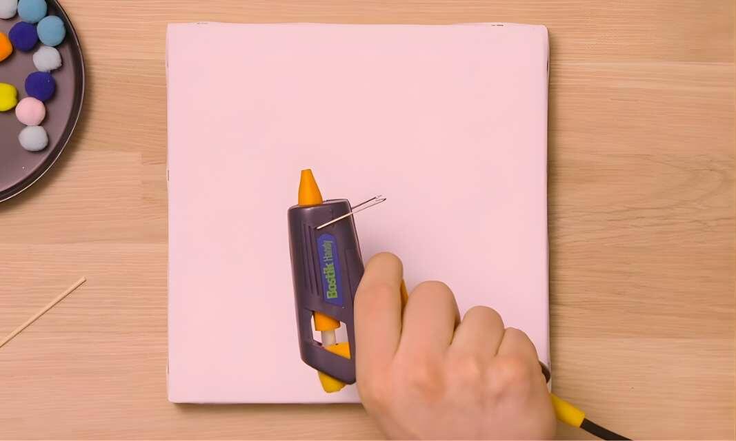 UK how to use inspired Glue Gun teaser