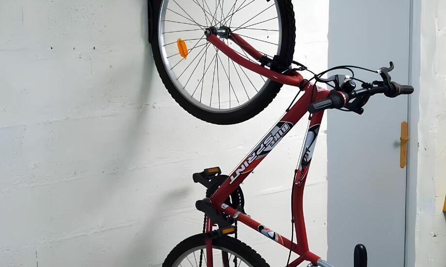Germany tutorial How to fix a bike teaser image