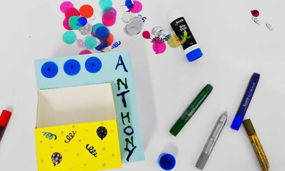 Australia Stationery Holder Teaser