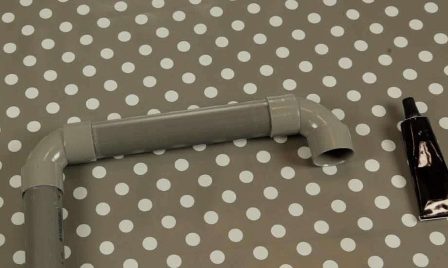 Moldova RO how to repair hard plastic with glue teaser image