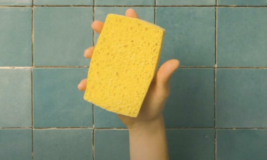 Moldova RU how to remove adhesive from tiles teaser image