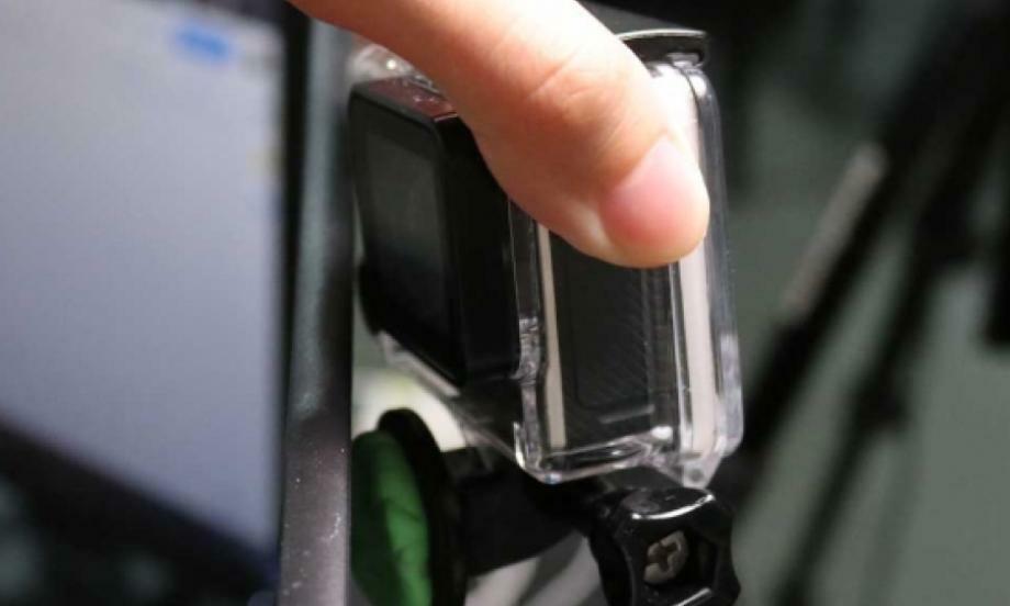 Philippines mount your camara using blu tack teaser