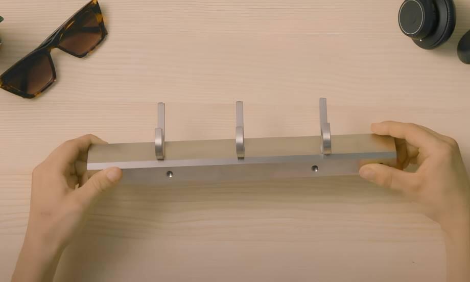 Romania How to glue metal to metal teaser image