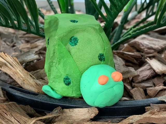 Bostik diy hong kong egg carton turtle complete