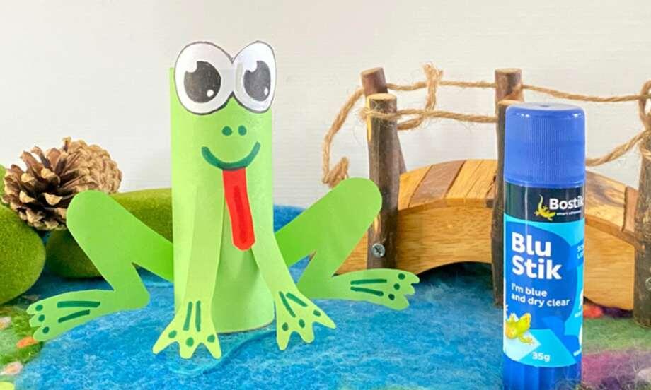 Hong Kong EN tutorial toilet roll frog teaser