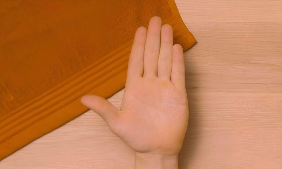 Bostik-DIY-South-Africa-how-to-remove-super-glue-from-skin-banner-image