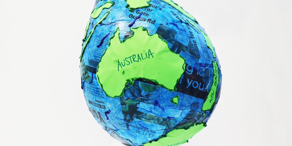Bostik DIY tutorial World Globe Banner