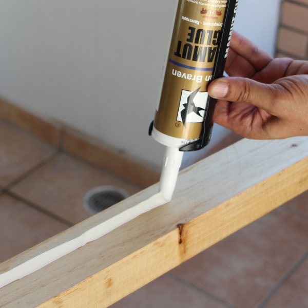 Bostik DIY Greece tutorial Balcony Garden step 7