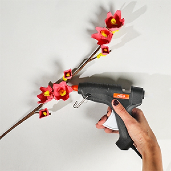 DIY Bostik Malaysia tutorials cherry blossom branch step 4