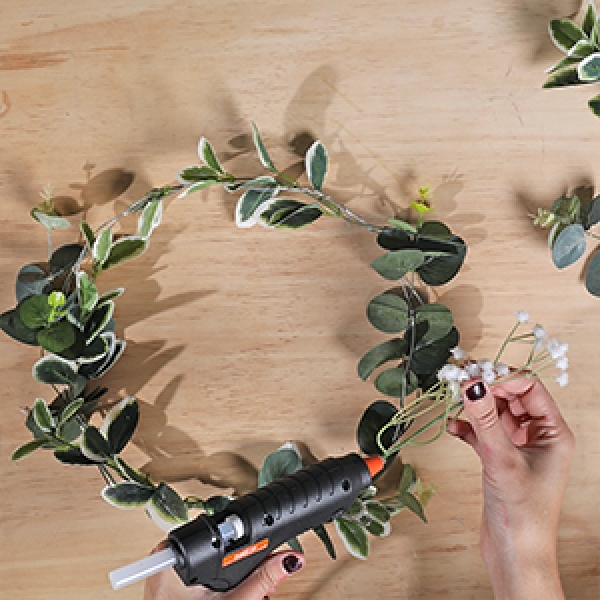 Bostik DIY Singapore Ideas That Stick Wreath step 3