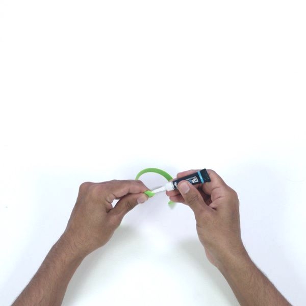 Bostik DIY Poland Ideas Inspiration Repair Rubber Bracelet step 2