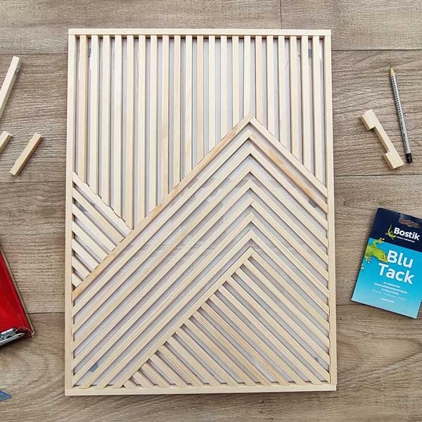 Bostik DIY Greece tutorial how to make a frame step 11