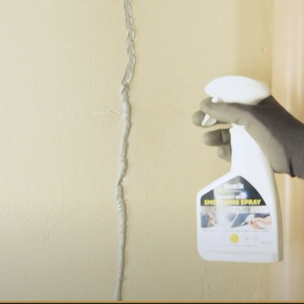 Bostik DIY Russia How to repair crack in the wall step 5