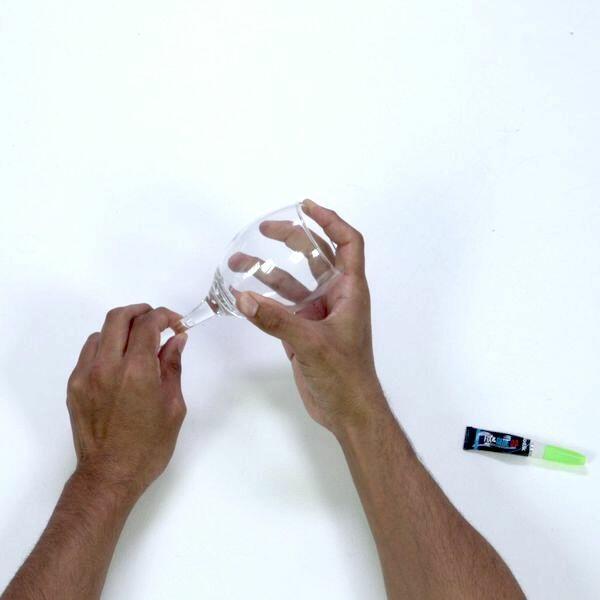 Bostik DIY Hungary Ideas Inspiration Repair a Broken Glass step 2