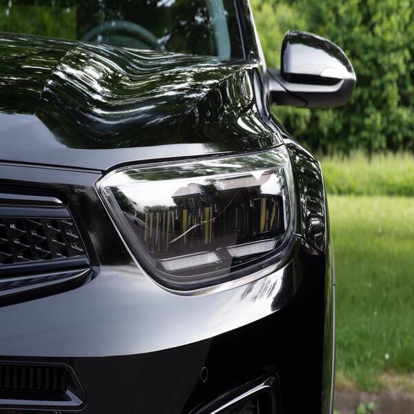 Bostik DIY Ireland Ideas Inspo Cracked Headlight Repair 1.jpg