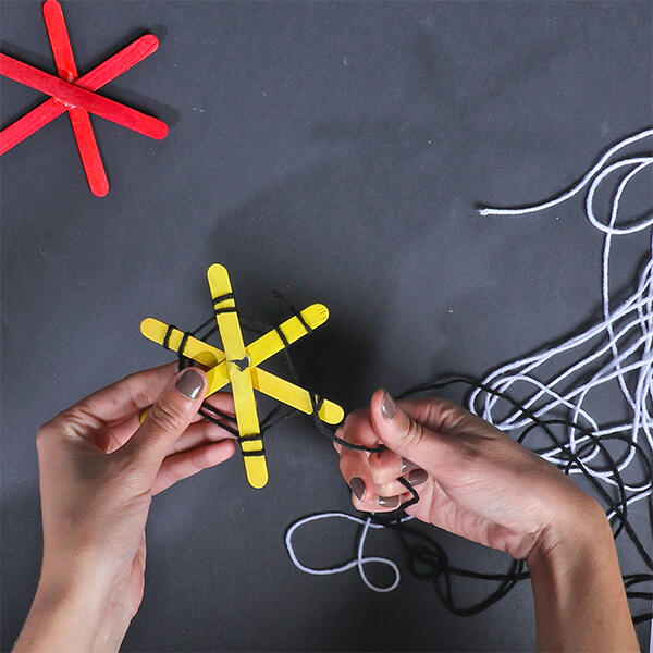  bostik  diy  uk  tutorial  halloween  spiders  step  2