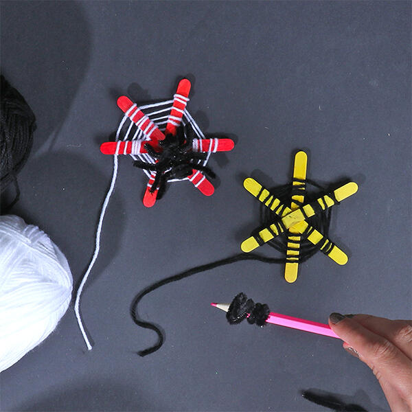  bostik  diy  uk  tutorial  halloween  spiders  step  6