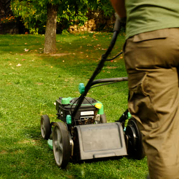 Bostik DIY Moldova Romania Waterstop repara sasiul masinii de tuns iarba Step 4 600x600