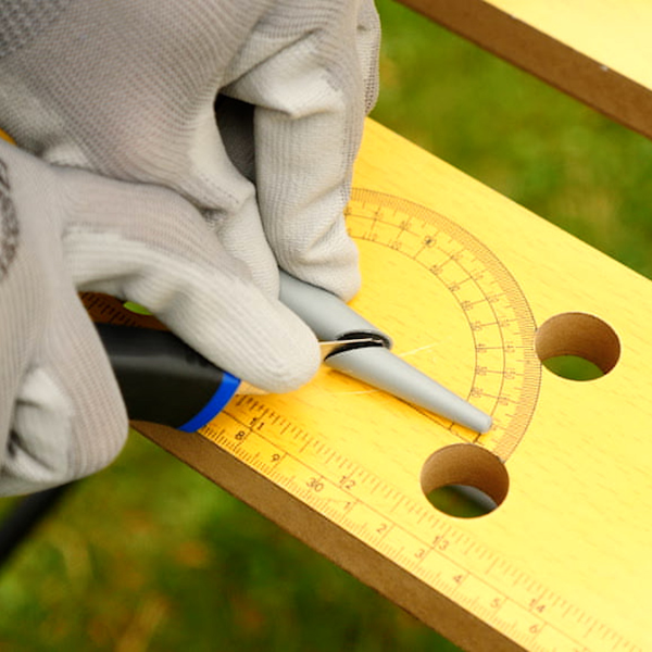 Bostik DIY Moldova Romania Waterstop repara suduri fisurate din jgheab Step 2 600x600