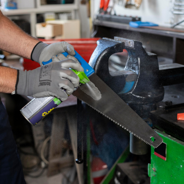 Bostik DIY Moldova Romania deblocarea suruburilor ruginite blocate step 6