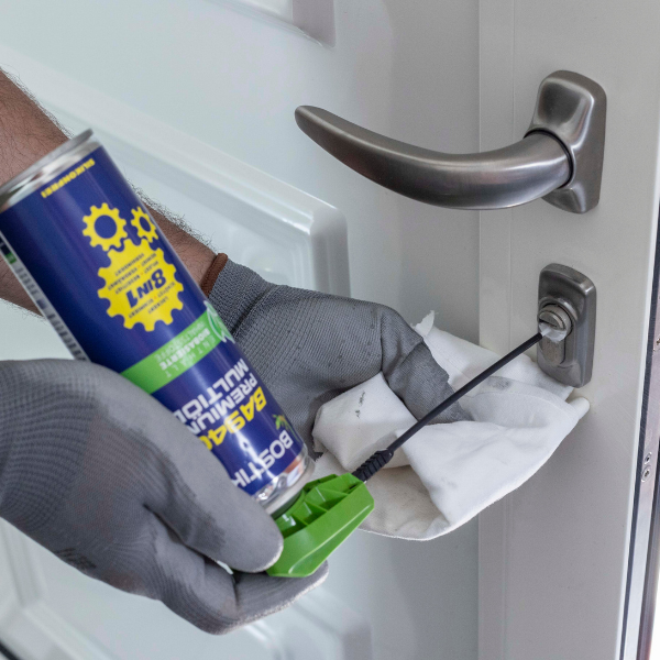 Bostik DIY Moldova Romania elimina apa step 3