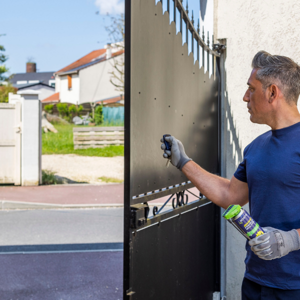 Bostik DIY Moldova Romania intretinerea contactelor electrice step 1