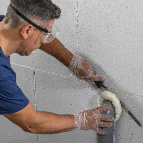 Bostik DIY Moldova Romania tutorial Bond a drain tube step 9