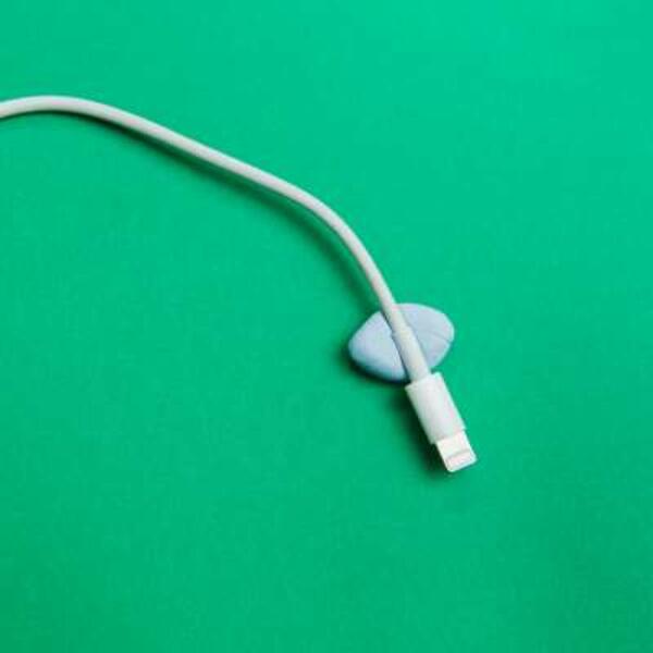 UK Blu Tack Handy Packshot 2