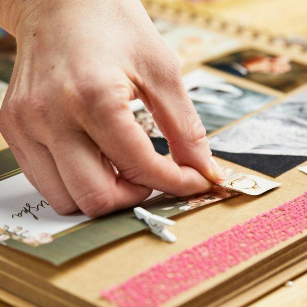 Greece Glu Dots extra strong application 4