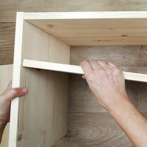 Greece tutorial living room table banner image step 7