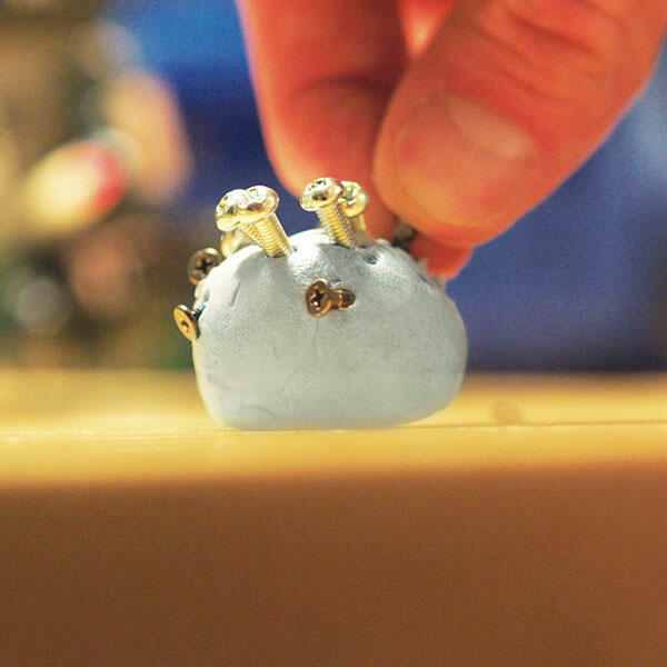 Russia Blu Tack® application 10