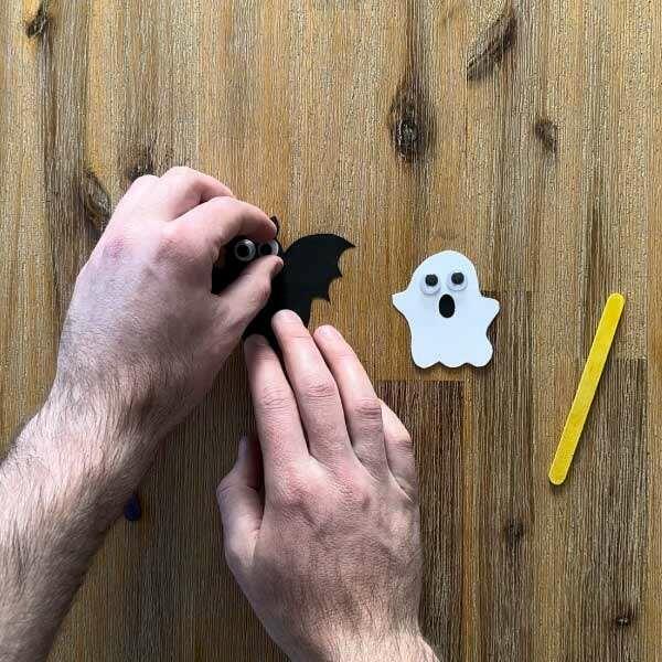 South Africa Tutorial Halloween Stick Monsters Step 3