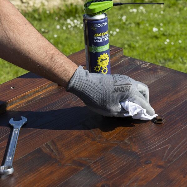 South Africa tutorial loosen stuck bolt step 4