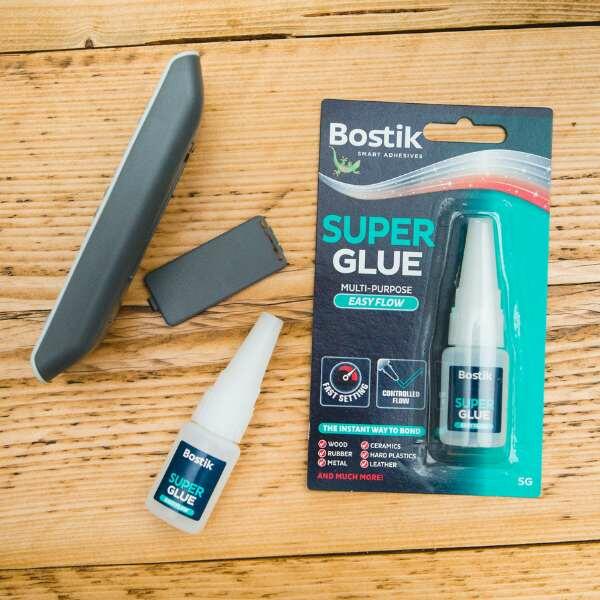 UK Super Glue Easy Flow liquid application 1